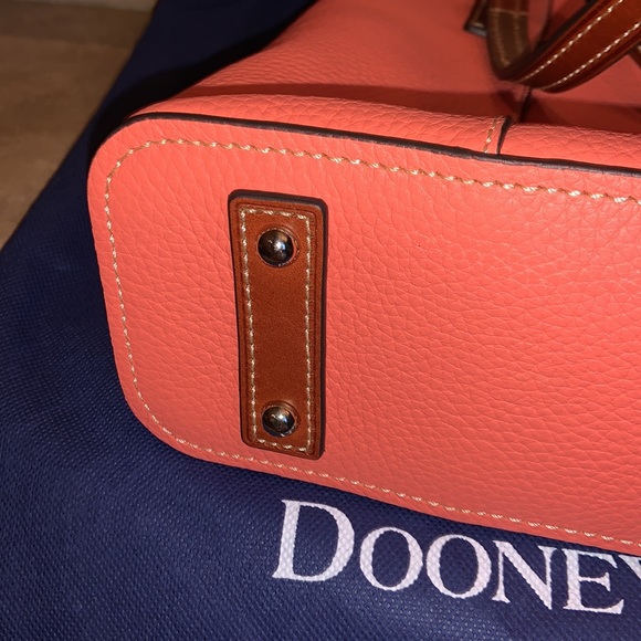 DOONEY & BOURKE ITALIAN LEATHER SHOULDER BAG💗🛍️⭐️🎀💌💗 - Picture 5 of 14